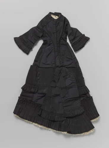 Japon van zwarte tafzijde. Model: robe-princesse by anonymous, other, 1870-1880
