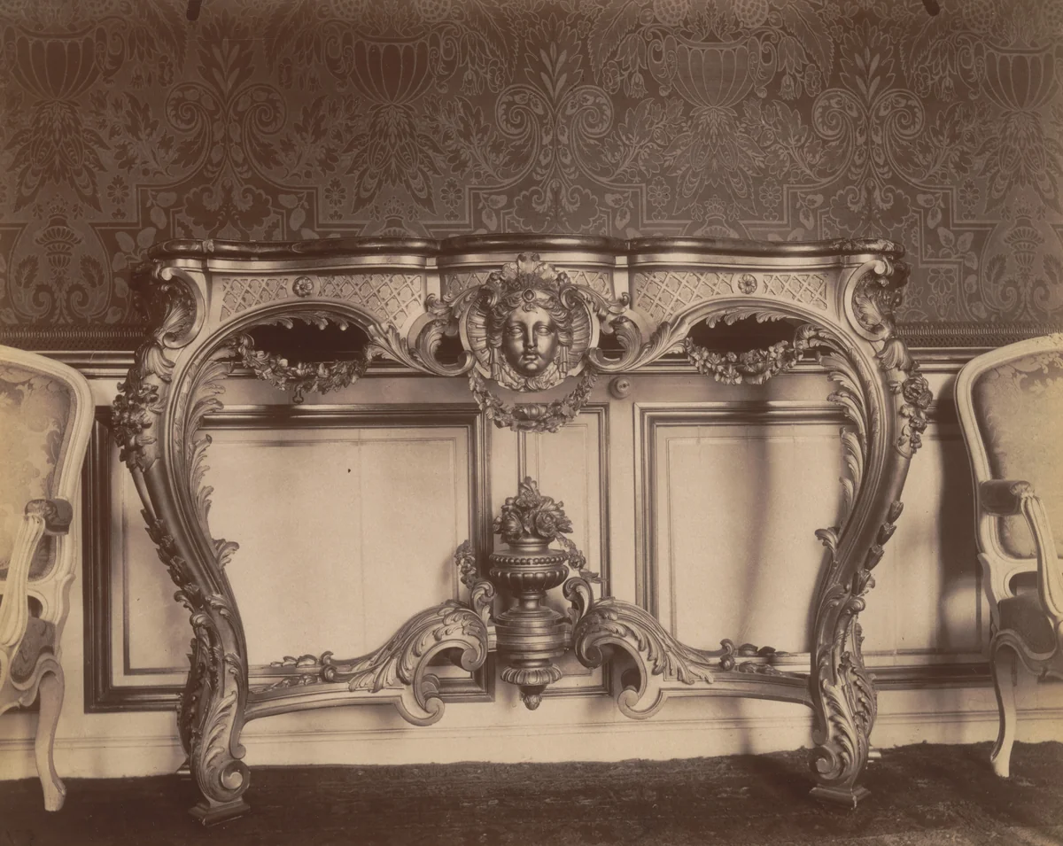Ambassade d'Autriche, 57 rue de Varenne by Eugène Atget, photograph, 1905