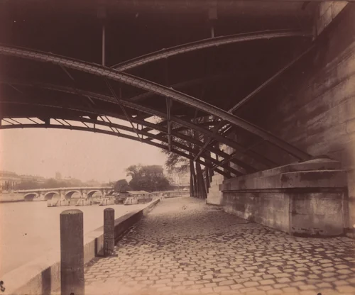 Un Coin du Port des Saint Pères by Eugène Atget, photograph, 1910
