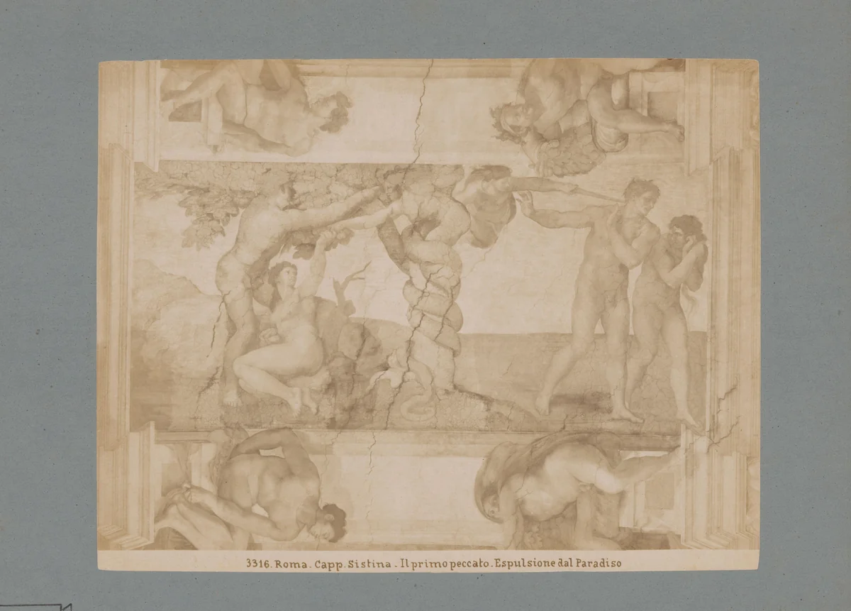Fotoreproductie van het fresco De zondeval en de verdrijving uit het Paradijs door Michelangelo in de Sixtijnse kapel by anonymous, photograph, 1851-1900