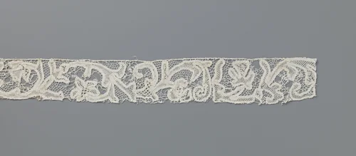 Strook gemengde kant met drie golftoppen by anonymous, other, 1690-1699