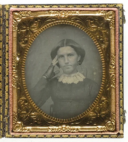 Untitled by Artist Unknown, photograph, 1839-1860