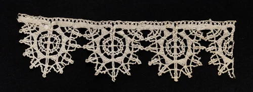 Bobbin Lace (Needlepoint Design) Edging of Points by Unknown, textile, 1550-1599