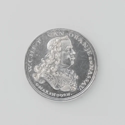 Verheffing van de prins van Oranje tot stadhouder en erfstadhouder van Holland en West-Friesland by Gerrit Marshoorn, metalwork, 1747