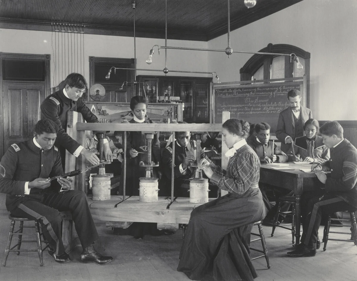 Physics. The Screw as applied to the cheese press by Frances Benjamin Johnston, photograph, 1899