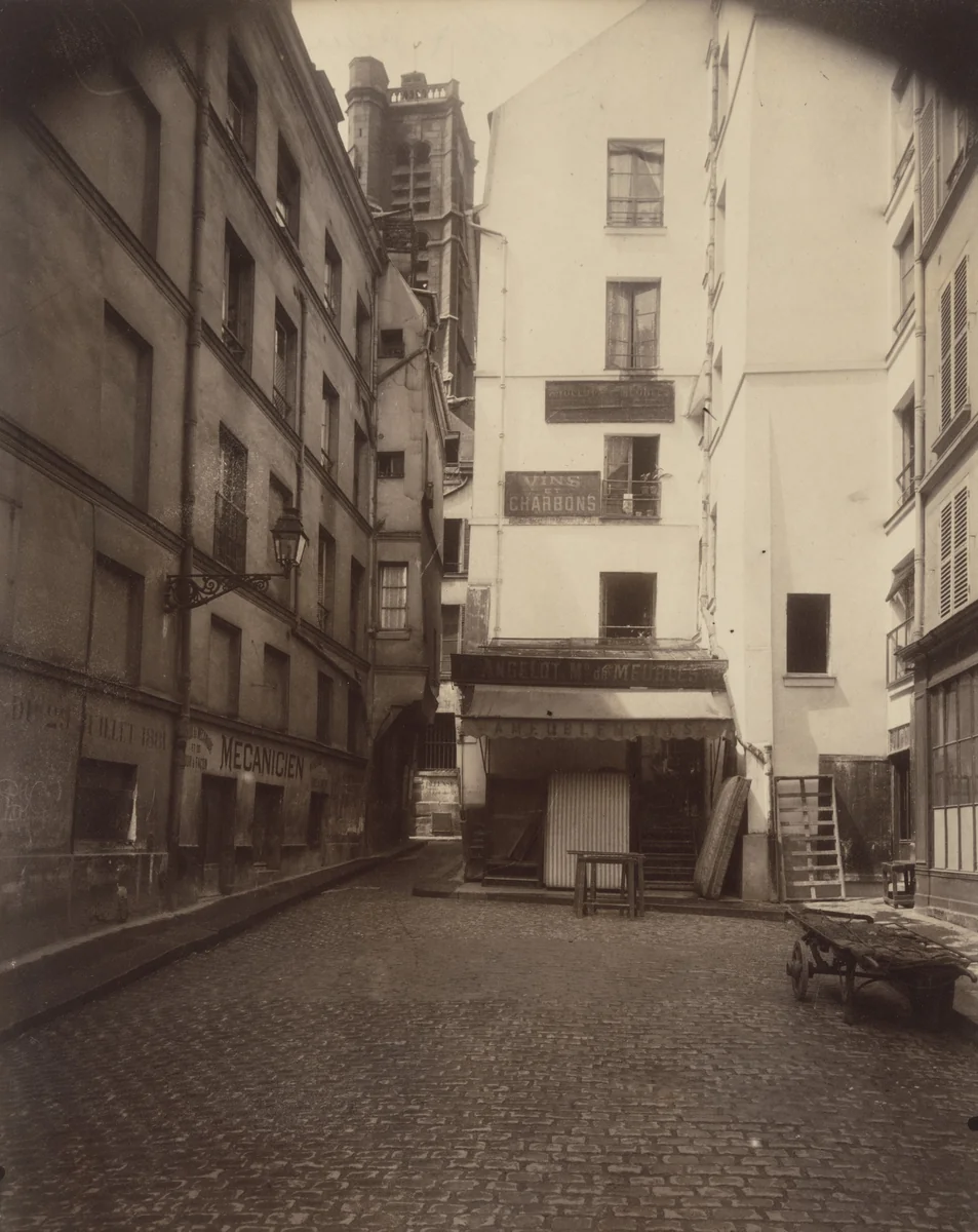 Rue Grenier-sur-l'Eau by Eugène Atget, photograph, 1924