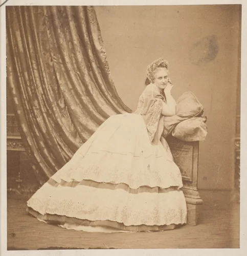 La casagne de velours by Pierre-Louis Pierson, photograph, 1860-1869