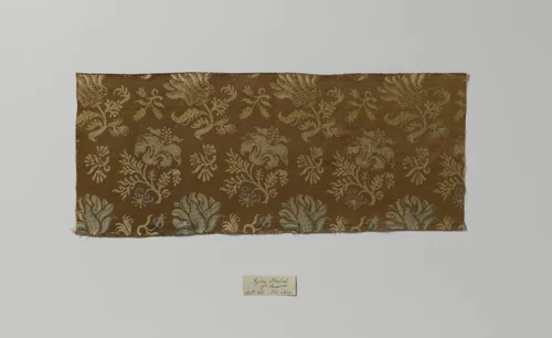 Fragment zijdesatijn by anonymous, textile, 1630