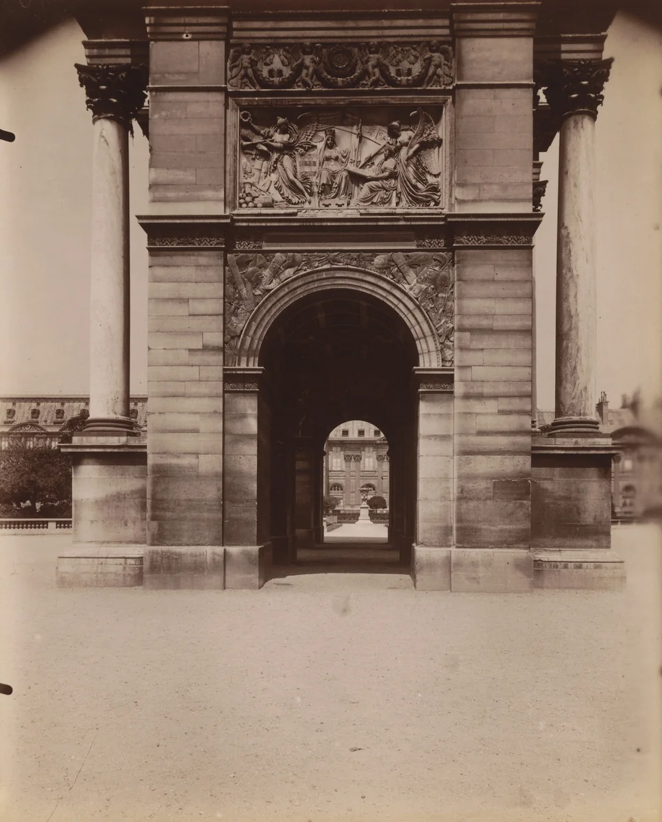 Place du Carrousel, Arc de Triomphe du Carrousel by Eugène Atget, photograph, 1911