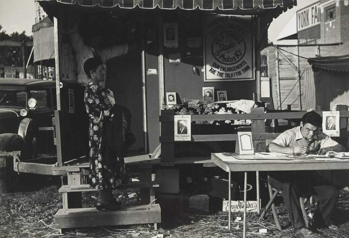 Untitled by Luke Swank, photograph, 1930