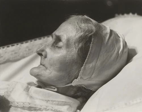 Dead Woman by August Sander, photograph, 1925