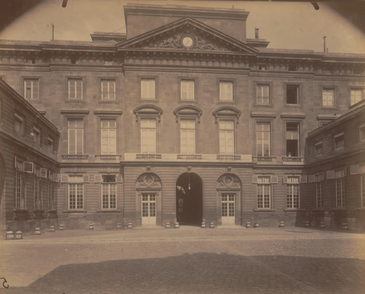 La monnaie. Quai Conti by Eugène Atget, photograph, 1905