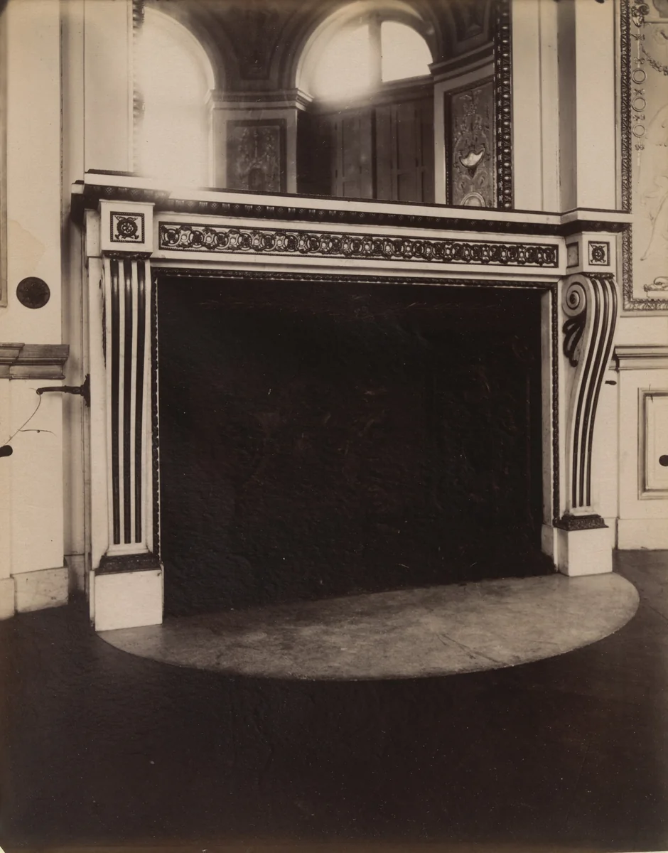 Château de Bagatelle by Eugène Atget, photograph, 1913