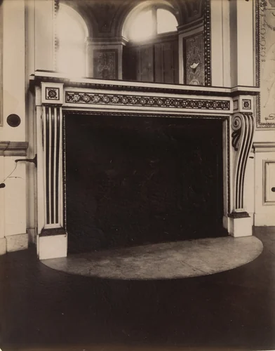 Château de Bagatelle by Eugène Atget, photograph, 1913