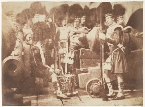 The 42nd Gordon Highlanders, Edinburgh Castle by Hill and Adamson, photograph, 1843-1847