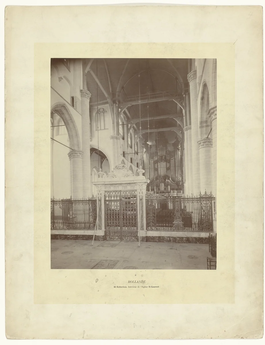 Interieur van de Grote of Sint-Laurenskerk in Rotterdam by anonymous, photograph, 1850-1880