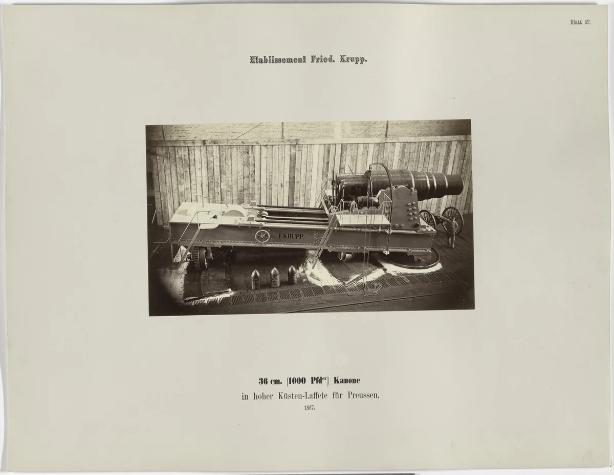 36 cm. (1000 Pfünder) Kanone in hoher Küsten-Lafette für Preussen by Hugo van Werden, photograph, 1867