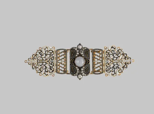 Belt buckle by Carlo Giuliano, metalwork, 1895-1905