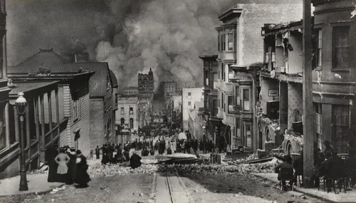 Looking Down Sacramento Street, San Francisco by Arnold Genthe, photograph, 1906