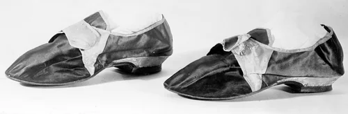 Pair of Shoes by Probably France or Netherlands, textile, 1760-1789