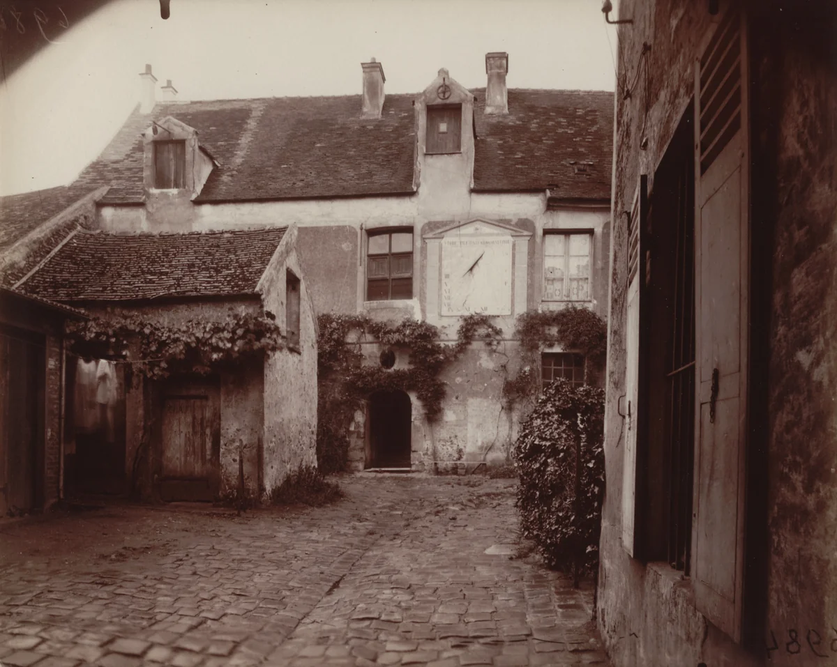 Verrières, vieux logis by Eugène Atget, photograph, 1922