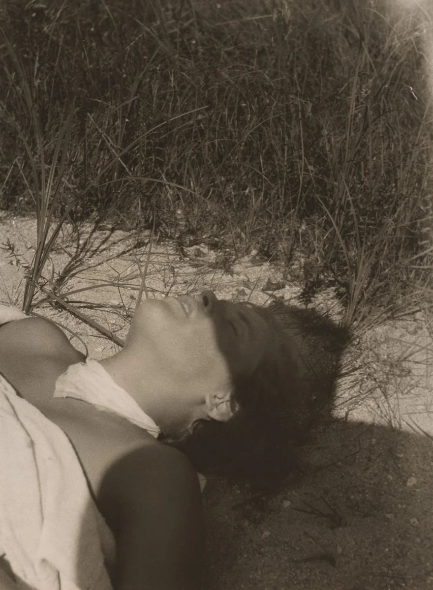 Repose by László Moholy-Nagy, photograph, 1924