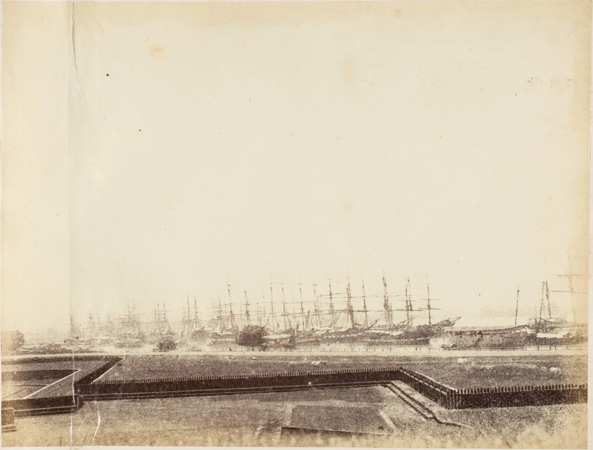 [Shipping in the Hooghly near Fort, Calcutta] by R. B. Hill, photograph, 1850-1859