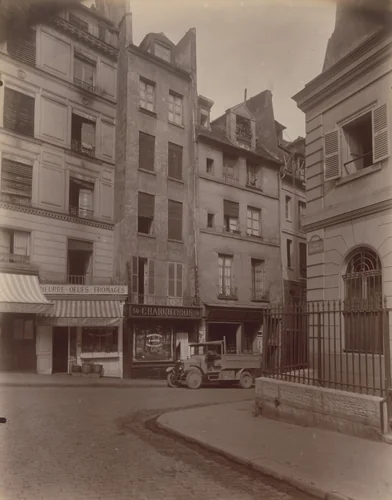 Rue de la Montagne-Sainte-Geneviève by Eugène Atget, photograph, 1926