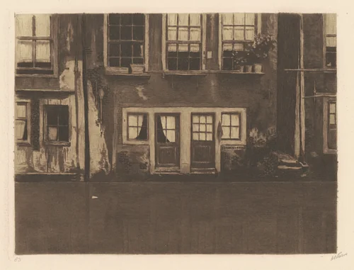 Oudezijds Achterburgwal, twee deuren in het midden [The Oudezijds Achterburgwal, with Two Doors in the Middle] by Willem Arnold Witsen, print, 1900-1910
