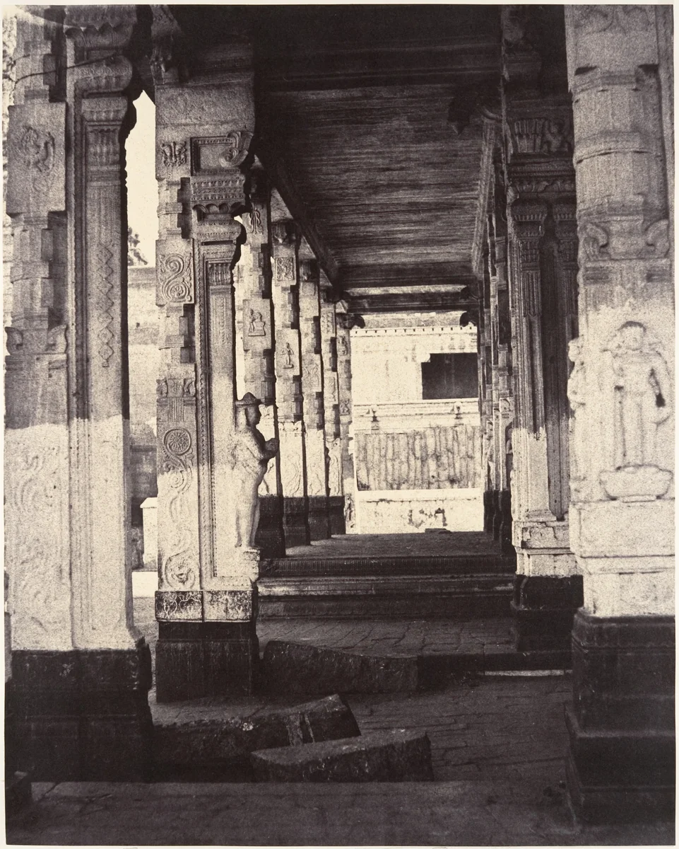 Side Colonnade in the Muroothappa Sarvacar Mundapam by Linnaeus Tripe, photograph, 1858
