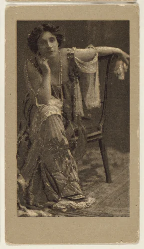 Portrait of a woman, seated, with her elbow resting on her knee, from the "Girls" series (T66), issued with Hunter Dog Cigarros by S. Monday & Sons by S. Monday & Sons, print, 1895-1905