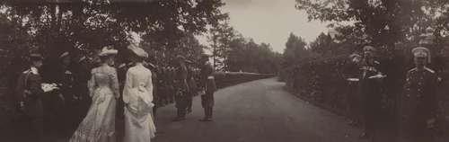 Alexandra Feodorovna and Xenia Alexandrovna, Backs of Dresses by Unidentified Photographer, photograph, 1903