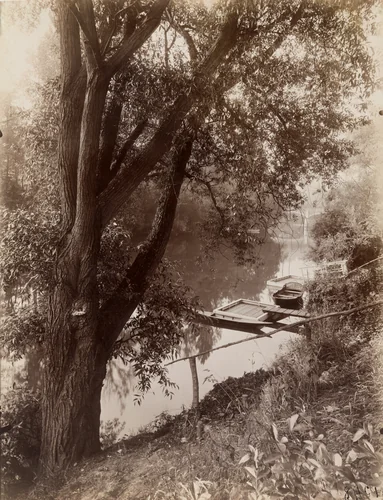 La Marne à la Varenne by Eugène Atget, photograph, 1925