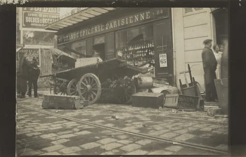 Grande épicerie parisienne, Paris by Unidentified Photographer, photograph, 1910