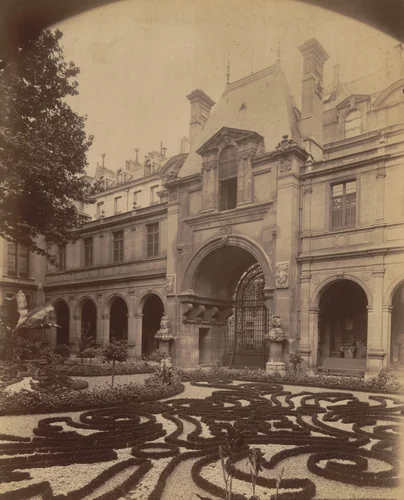 Musée Carnavalet by Eugène Atget, photograph, 1898