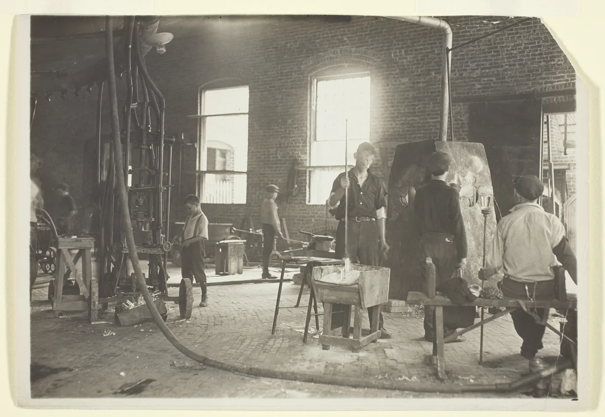 Morgantown, West Virginia by Lewis Wickes Hine, photograph, 1908