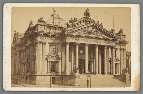 Beursgebouw te Brussel by anonymous, photograph, 1873-1890