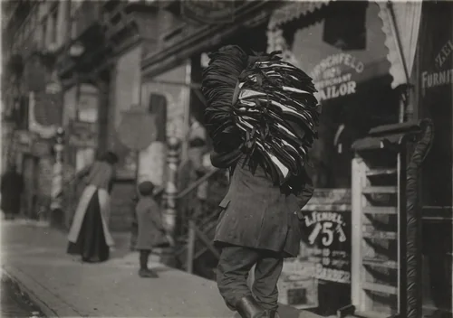 New York City by Lewis Wickes Hine, photograph, 1912