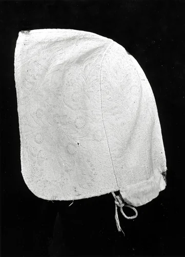 Cap by England, textile, 1701-1800