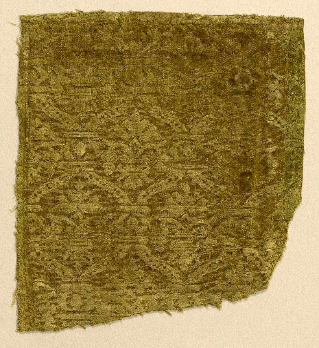 Fragment by Italy, textile, 1575-1600