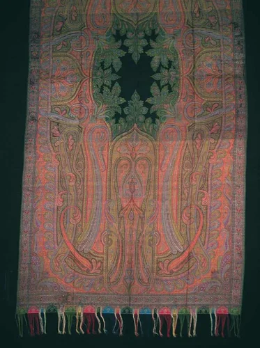 Shawl by Clabburn, Sons and Crisp, textile, 1860-1869