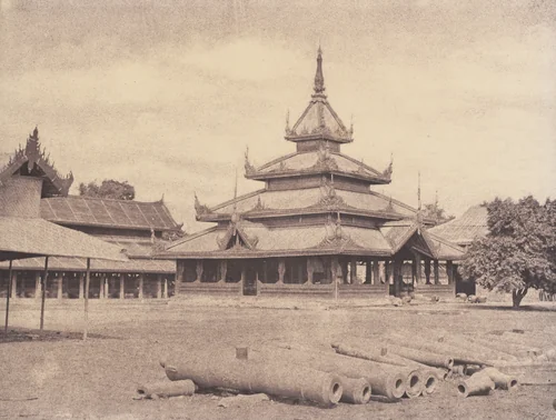 Amerapoora: Palace of the White Elephant by Linnaeus Tripe, photograph, 1855