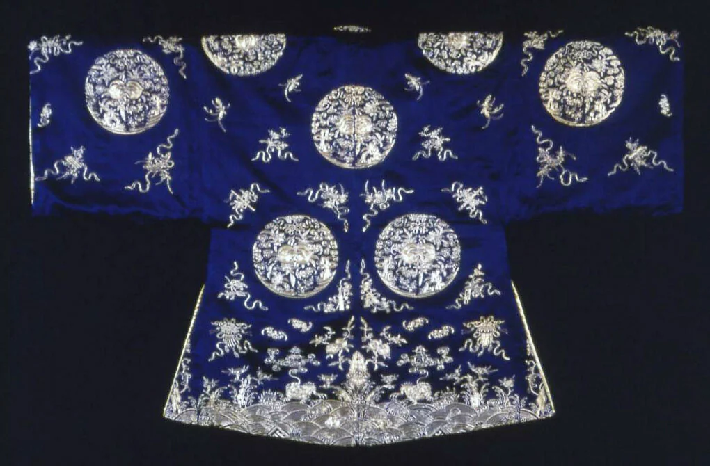 Woman's Waitao (Semiformal Domestic Surcoat) by Han-Chinese, textile, 1875-1900