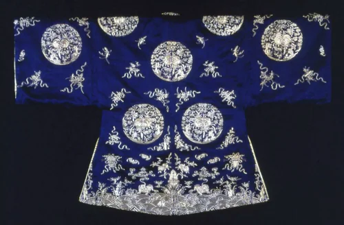 Woman's Waitao (Semiformal Domestic Surcoat) by Han-Chinese, textile, 1875-1900