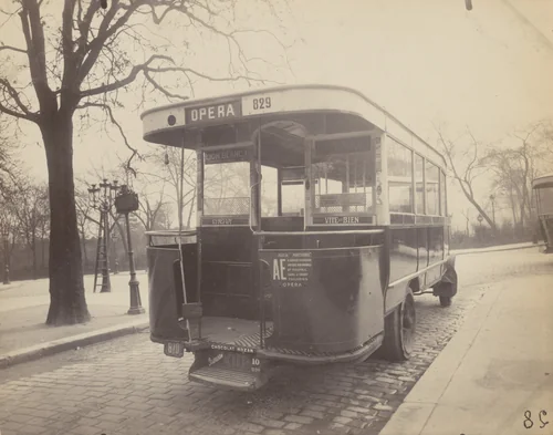 Untitled by Eugène Atget, photograph, 1910