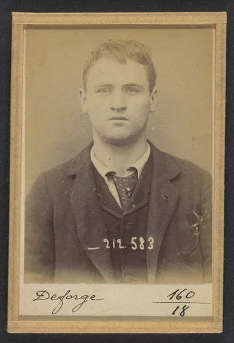 Deforge. Henri, Walter. 19 ans, né à Bruxelles (Belgique). Porteur de journaux. Anarchiste. 6/1/94. by Alphonse Bertillon, photograph, 1894