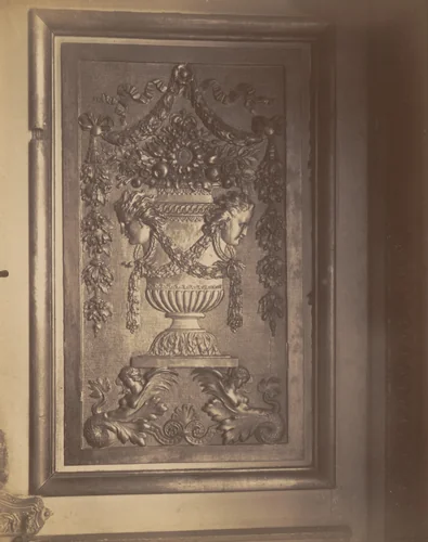 Hôtel de Lauzun, quai d'Anjou by Eugène Atget, photograph, 1905