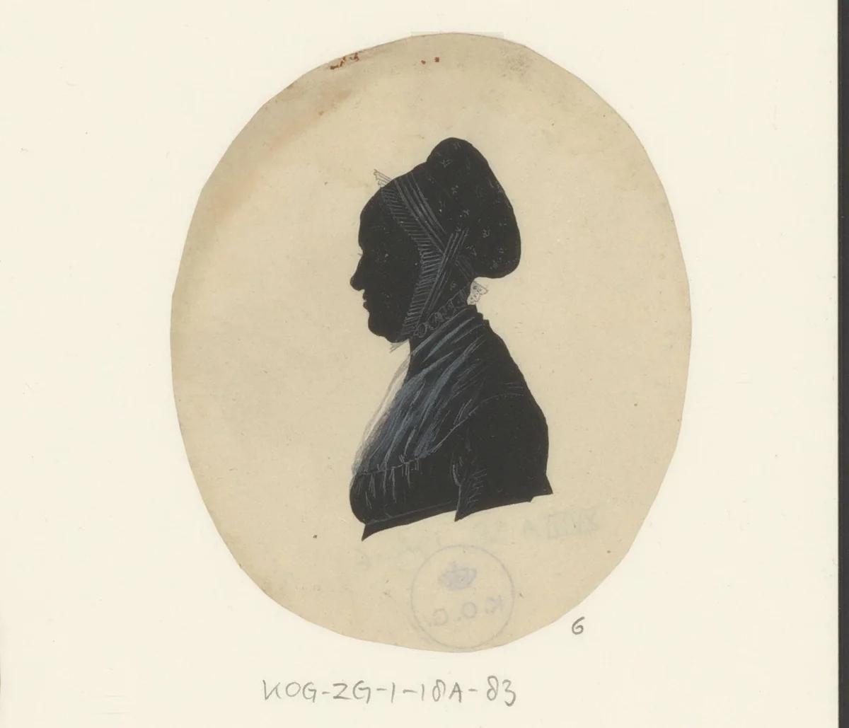Silhouetportret van een onbekende oude vrouw met muts by anonymous, drawing, 1775-1849