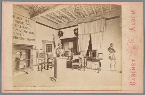 Interieur van een kamer gewijd aan Torquato Tasso in de Sant'Onofrio al Gianicolo in Rome by anonymous, photograph, 1870-1890