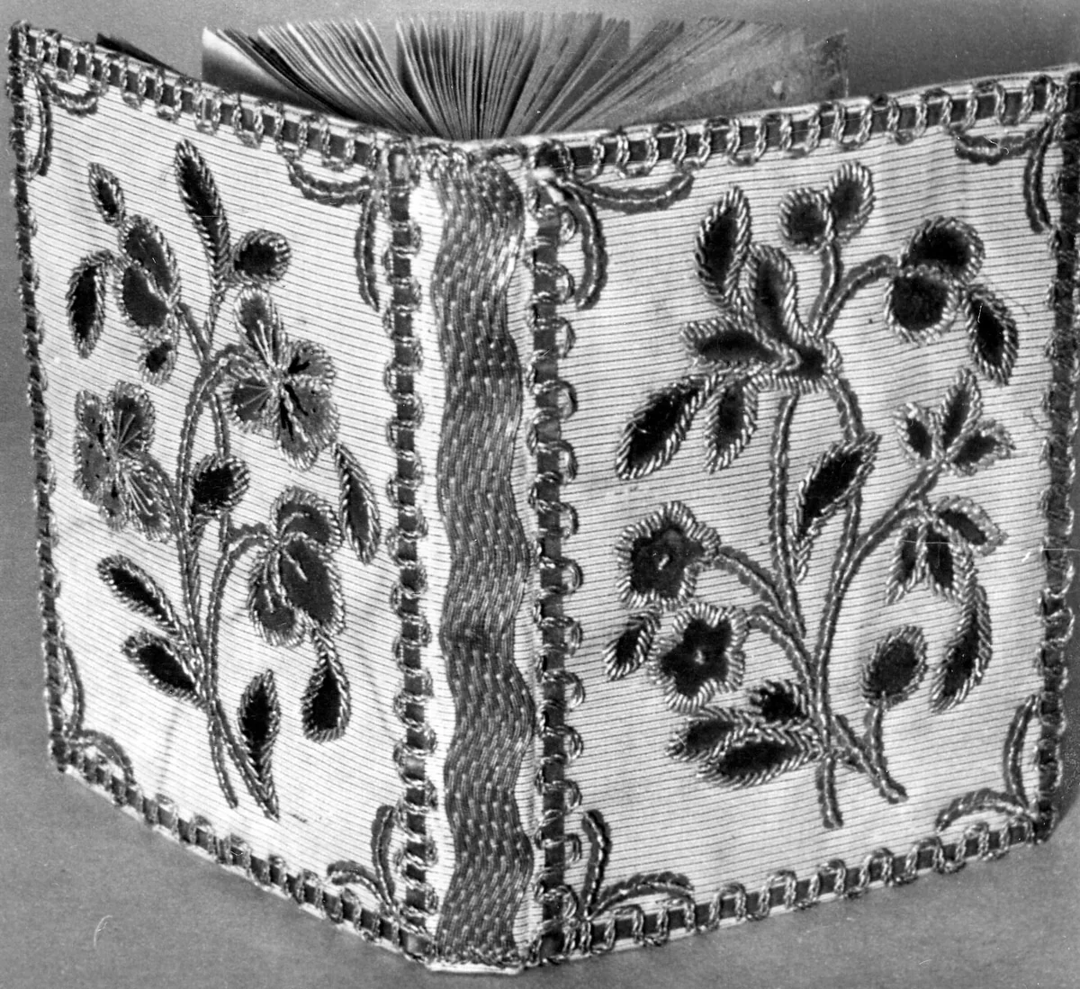 Almanac by France, textile, 1774